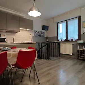  Appartement Aleph With Private Parking, Next Train Station