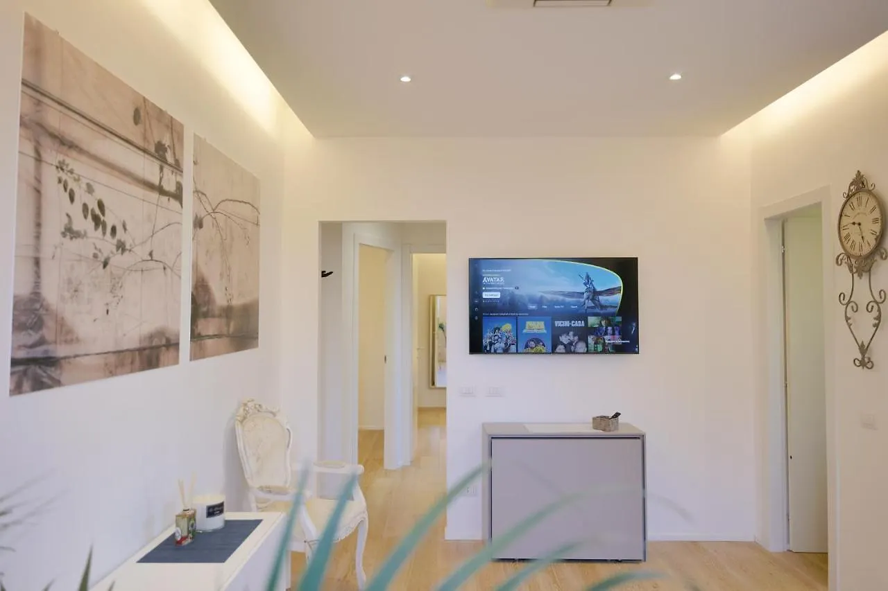 Como Lake Crispi 7 Apartment